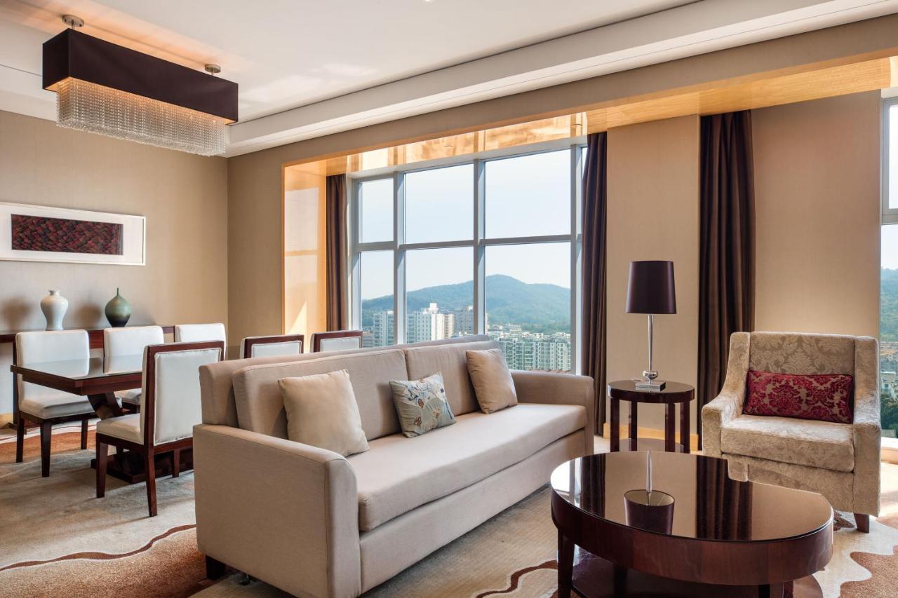 Sheraton Zhenjiang Hotel Dış mekan fotoğraf