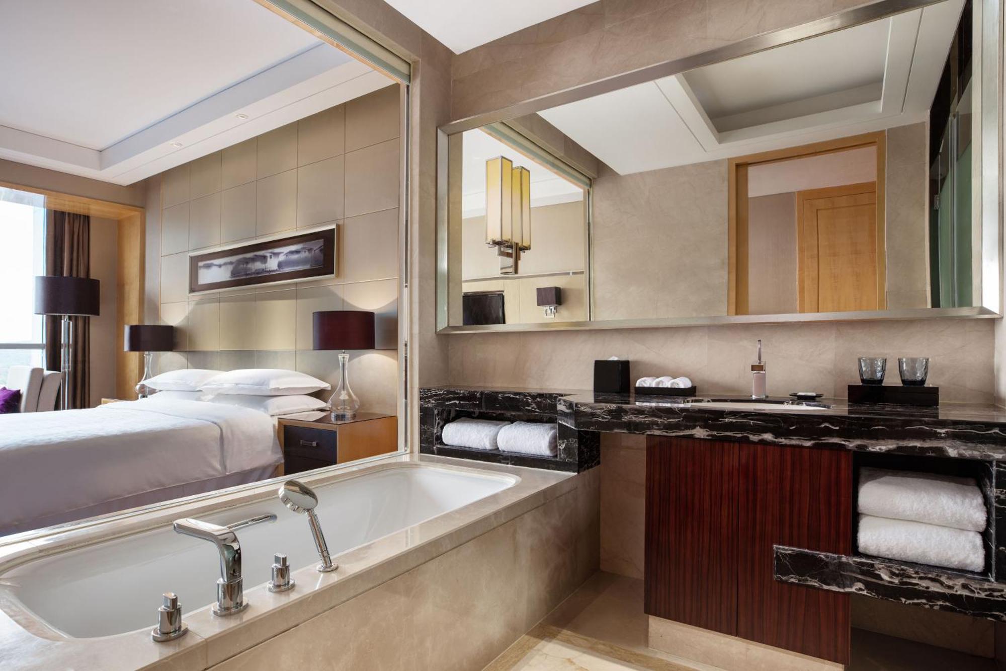 Sheraton Zhenjiang Hotel Dış mekan fotoğraf