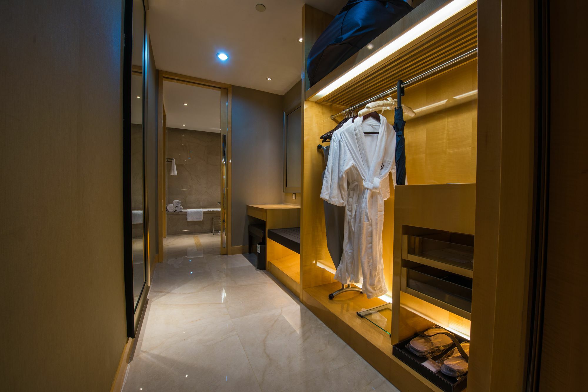 Sheraton Zhenjiang Hotel Dış mekan fotoğraf